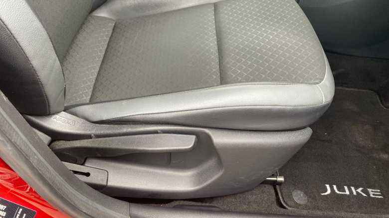 Nissan Juke 1.6 Hybrid N-Connecta 5dr Auto Hybrid Hatchback